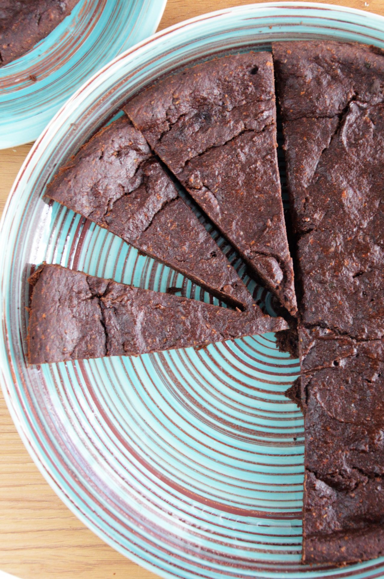 Brownie z cukinii po pokrojeniu