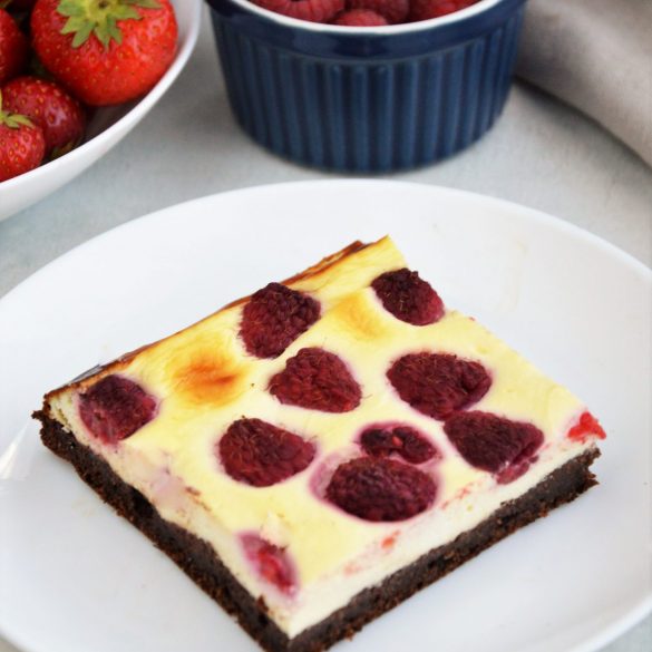 Sernikobrownies_maliny (2)