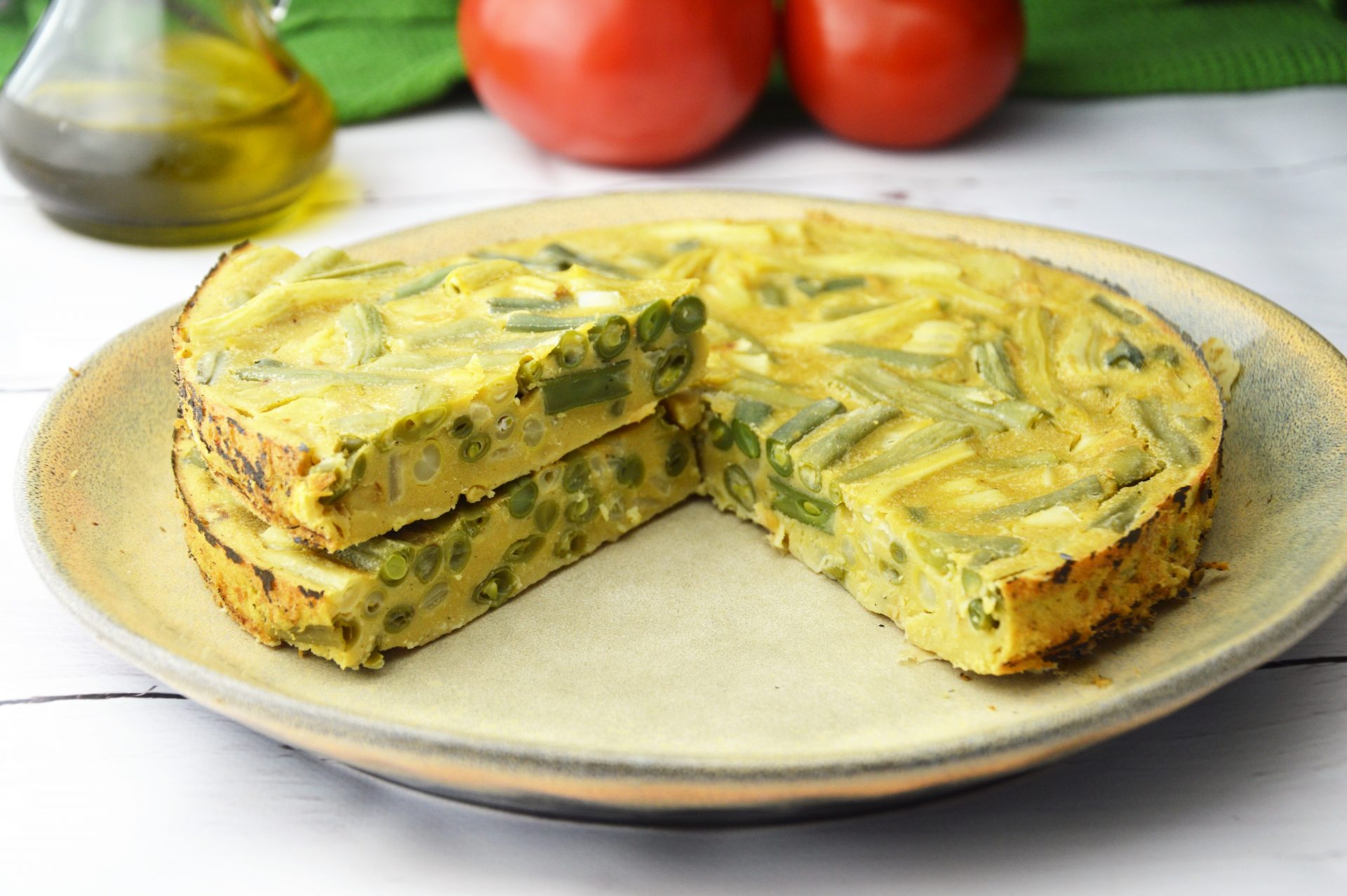 Wegańska frittata z fasolką szparagową pieczona i bez jajek