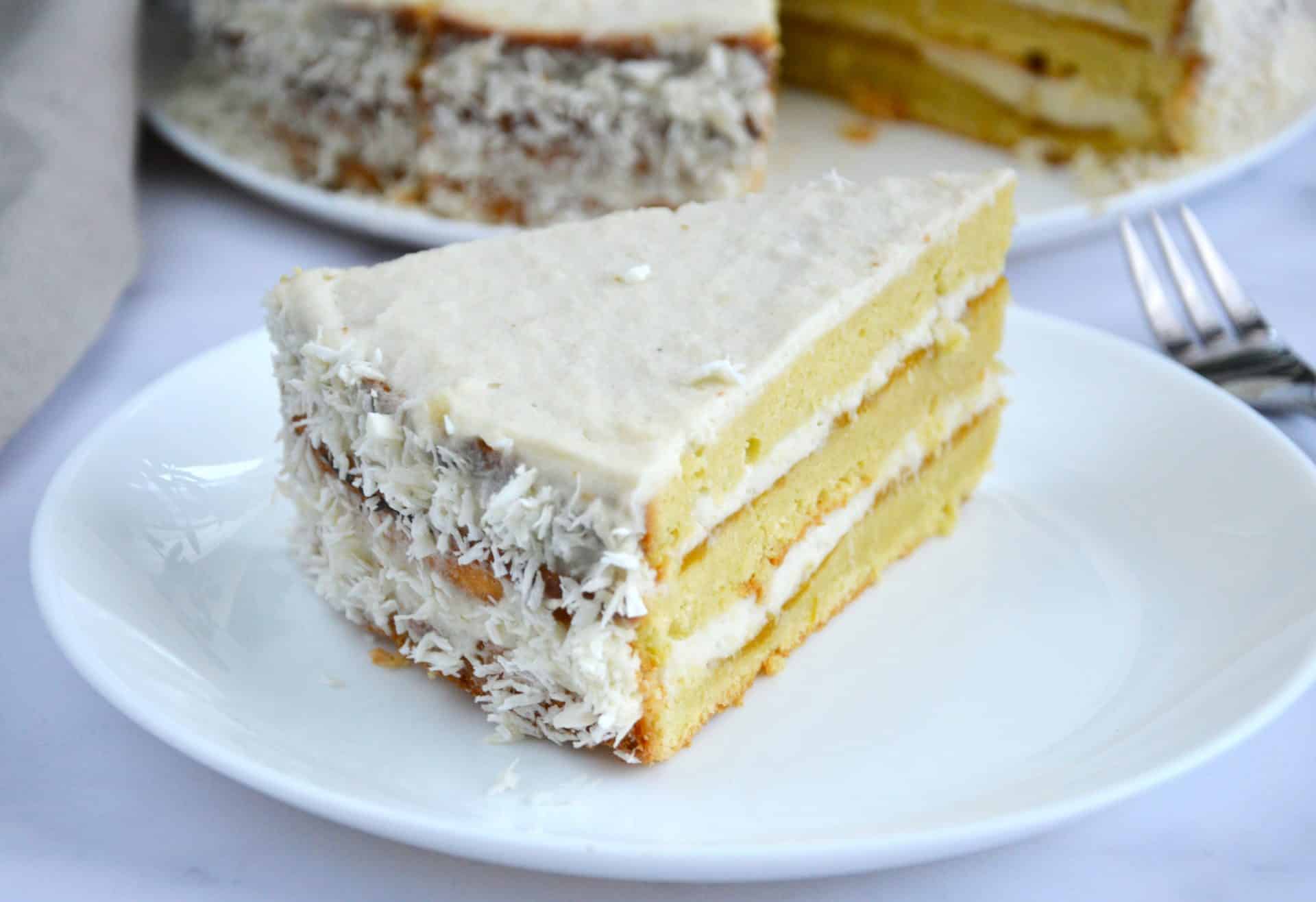 Tort mango bez cukru ze śmietanką kokosową