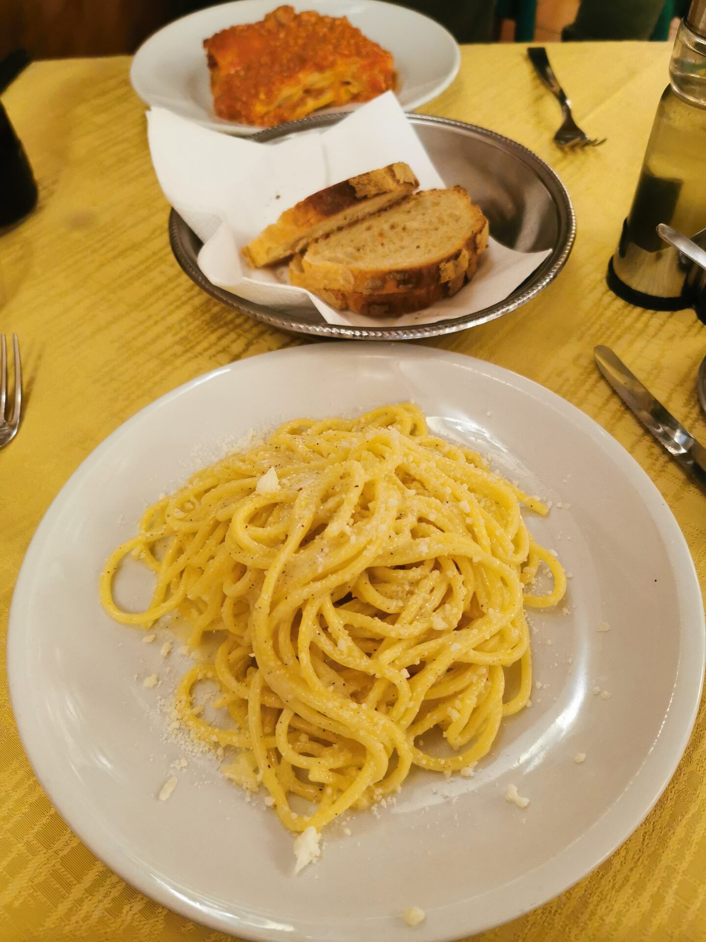 Co zjeść w Rzymie - cacio e pepe