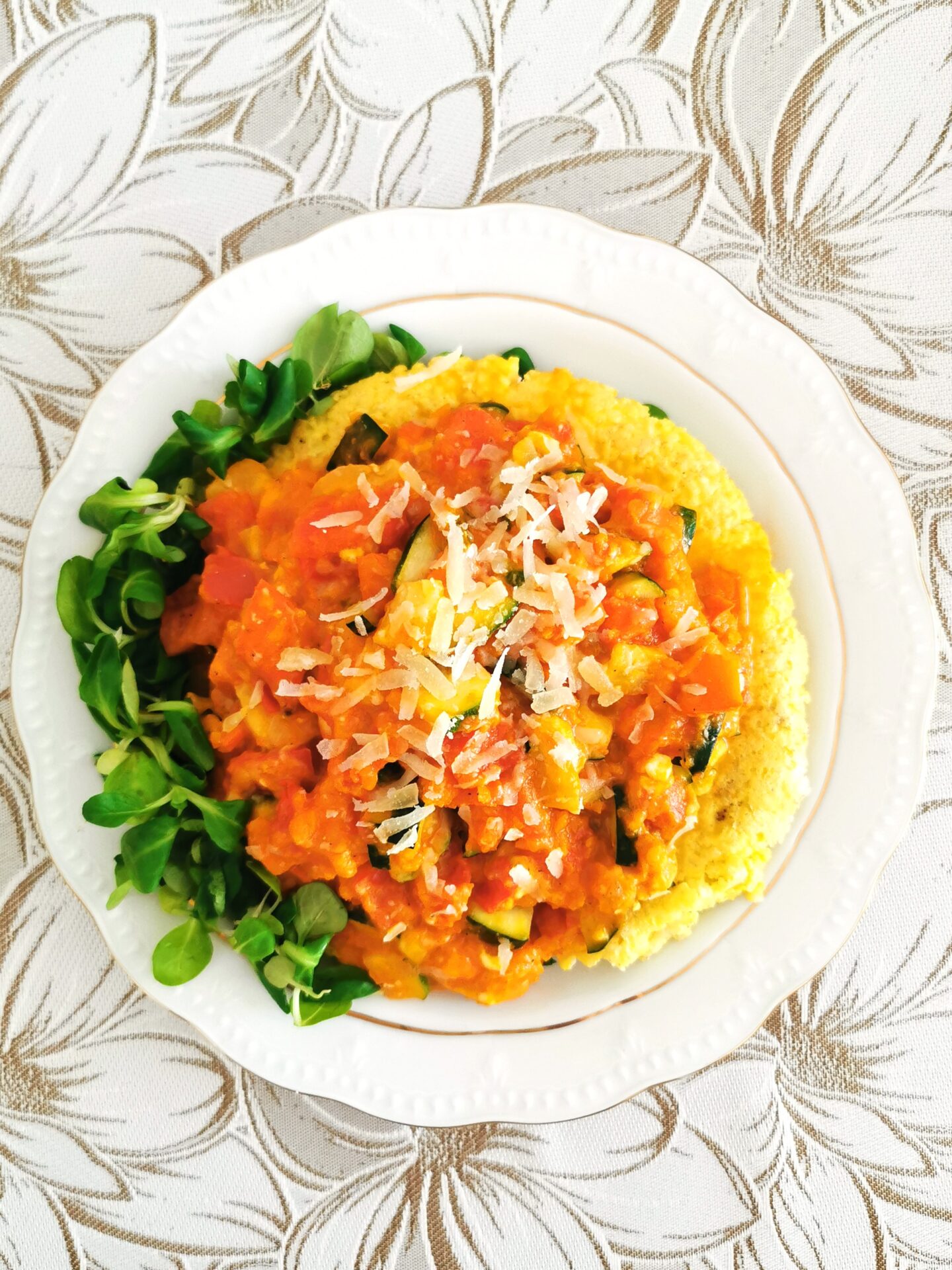 Omlet z kaszy jaglanej na wytrawnie